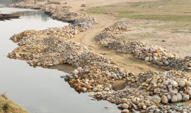 সিলেট বন্ধ কোয়ারিতে অবাধে পাথর উত্তোলন