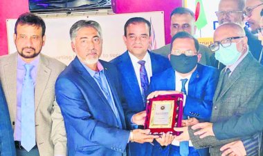 Bangladesh business chiefs meet in Hyde