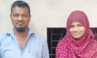 মেডিকেলে চান্স পেলেন কাঠমিস্ত্রির মেয়ে সাদিয়া, ভর্তি নিয়ে শঙ্কা