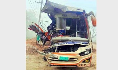 সিলেট থেকে ছেড়ে যাওয়া এনা-কাভার্ডভ্যানের সংঘর্ষে দুজন নি-হ-ত