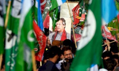 নির্বাচনের ফলাফল চ্যালেঞ্জ করে সুপ্রিম কোর্টে ইমরানের পিটিআই