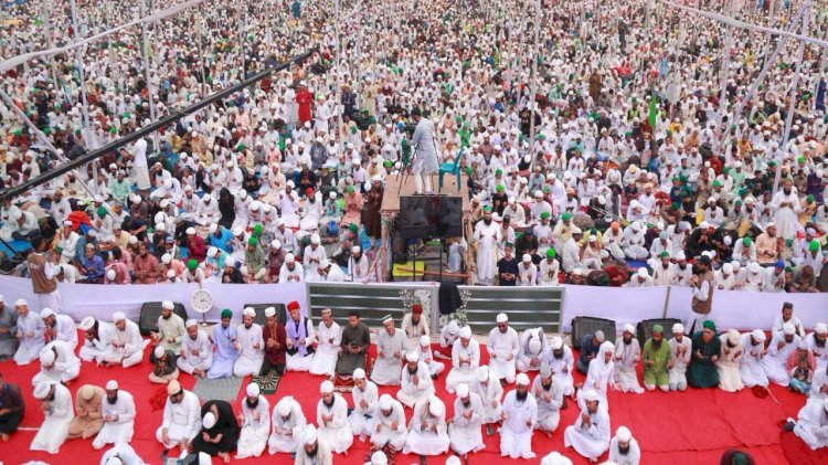 আখেরি মোনাজাতের মধ্য দিয়ে শেষ হলো তিন দিনের ইজতেমা