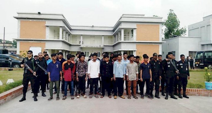 কিশোর গ্যাং গ্রুপের ৫০ সদস্য গ্রেফতার