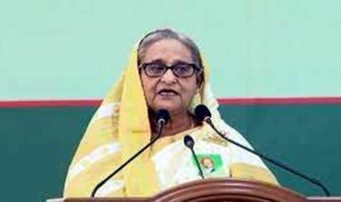 ইফতার খায় আর আ. লীগের গিবত গায়: প্রধানমন্ত্রী
