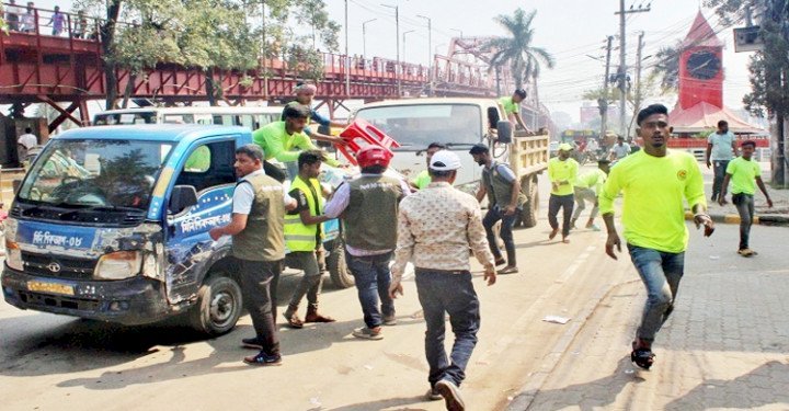 এবার ফুটপাত দখলমুক্ত করতে অভিযানে সিসিক