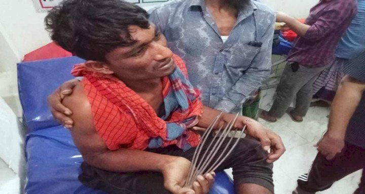 মসজিদে ইফতারি না পাওয়ায় দুপক্ষের সংঘর্ষে নারীসহ আহত ৩০