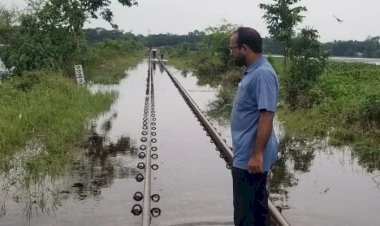কুলাউড়ায় রেলপথে পানি, ট্রেনের গতি ঘণ্টায় ১০ কিলোমিটার রাখার নির্দেশ