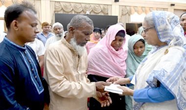 সহিংসতায় নিহত ৩৪ জনের পরিবারকে আর্থিক সহায়তা দিলেন প্রধানমন্ত্রী