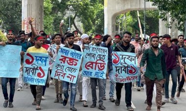 ‘লংমার্চ টু ঢাকা’: নতুন কর্মসূচির ঘোষণা দিয়েছেন আন্দোলনকারীরা