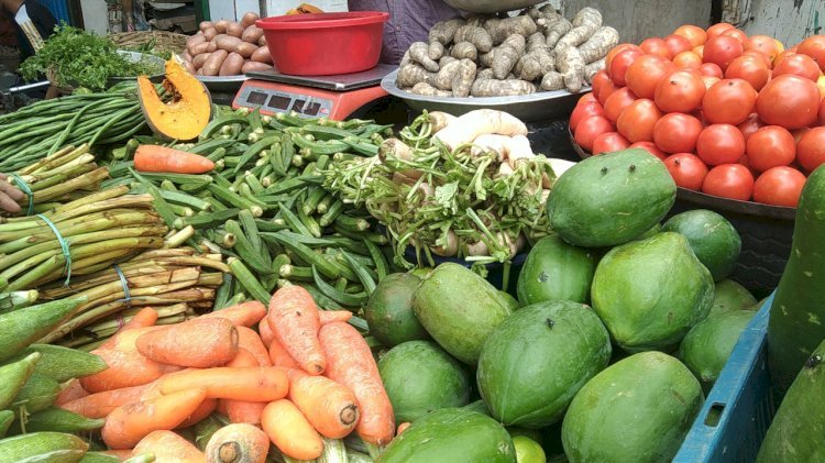 ‌‘দুই-তিনটা সবজি কিনলেই ৫০০ টাকা শেষ’
