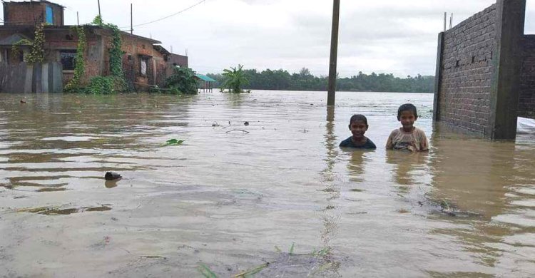 বন্যায় ১১ জেলায় ১৮ জনের প্রাণহানি
