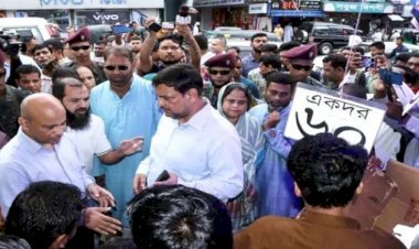 সড়ক ও ফুটপাত দখলমুক্ত করতে সিসিকের উচ্ছেদ অভিযান