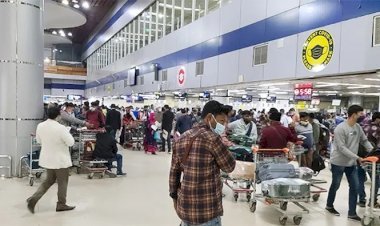 বিমানবন্দরে যাত্রীর সঙ্গে অসদাচরণ, তিন রাজস্ব কর্মকর্তা বরখাস্ত