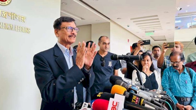 ভারতের প্রতিরক্ষামন্ত্রীর বক্তব্যে ‘যতটা উদ্বিগ্ন তার থেকে বেশি অবাক’ : পররাষ্ট্র উপদেষ্টা