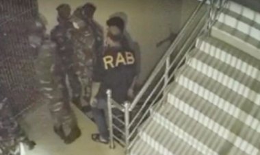 আইন-শৃঙ্খলা বাহিনীর পোশাকে ডাকাতির ঘটনায় গ্রেফতার ৬