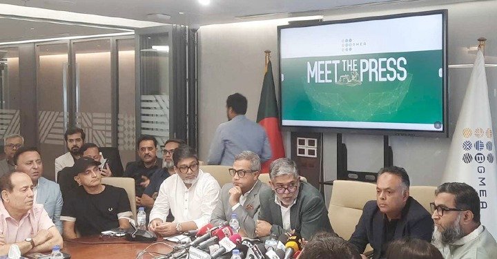 সাম্প্রতিক অস্থিরতায় পোশাক শিল্পের ক্ষতি ৪০০ মিলিয়ন ডলার