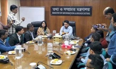 মানুষ কেন তাদের ওপর বিক্ষুব্ধ, গণমাধ্যমের তা স্পষ্ট করা উচিত : নাহিদ ইসলাম