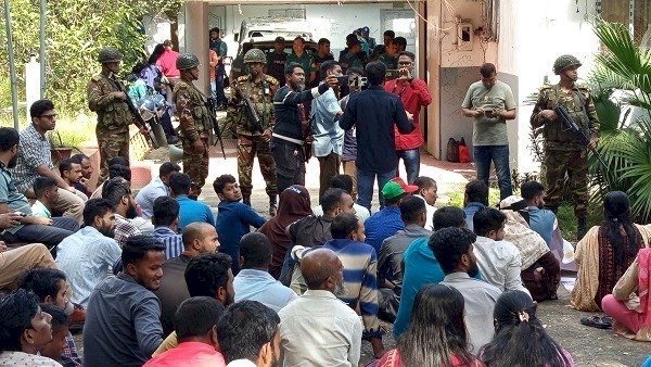 আড়াইমাস পর অফিসে ফিরেই সাড়ে ৩ ঘণ্টা অবরুদ্ধ সিমেবির উপাচার্য