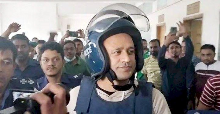 দুইদিন জিজ্ঞাসাবাদের পর কারাগারে ব্যারিস্টার সুমন