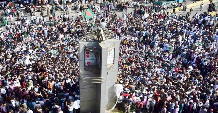 ইসকন নিষিদ্ধের দাবিতে উত্তাল চট্টগ্রাম