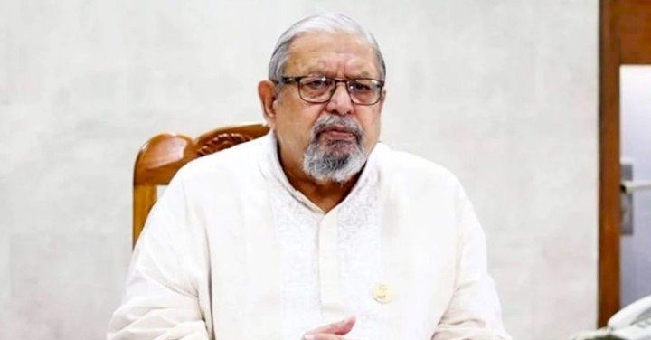 আরও ৩ মামলায় সাবেক মন্ত্রী ইমরান গ্রে ফ তা র