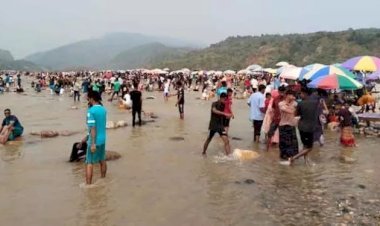 ঈদের দীর্ঘ ছুটিতে লাখো পর্যটক সিলেটে