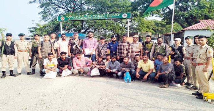 ভারতে সাজা ভোগের পর দেশে ফিরেছেন ১৪ বাংলাদেশি