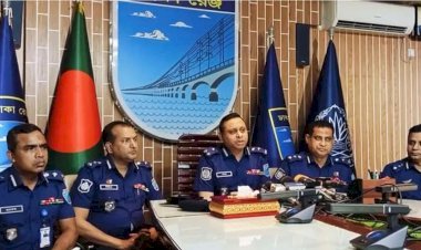 নিষিদ্ধ সংগঠনের কোনো কার্যক্রম ঢাকায় চলবে না : ডিআইজি রেজা