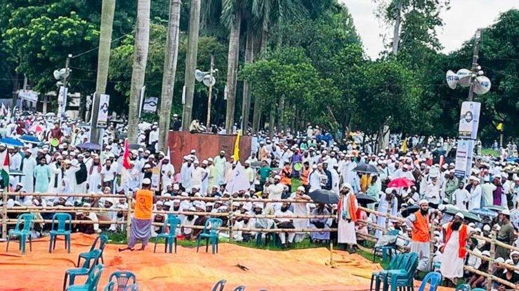 সোহরাওয়ার্দী উদ্যানে ইসলামী আন্দোলনের মহাসমাবেশ চলছে
