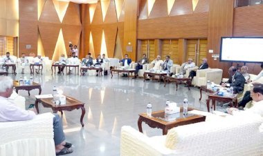 জরুরি অবস্থা ঘোষণায় লাগবে মন্ত্রিসভার অনুমোদন, প্রস্তাবে একমত রাজনৈতিক দলগুলো