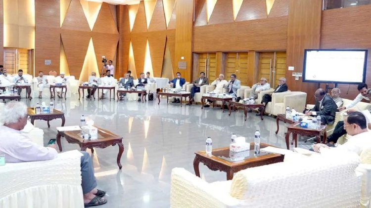 জরুরি অবস্থা ঘোষণায় লাগবে মন্ত্রিসভার অনুমোদন, প্রস্তাবে একমত রাজনৈতিক দলগুলো