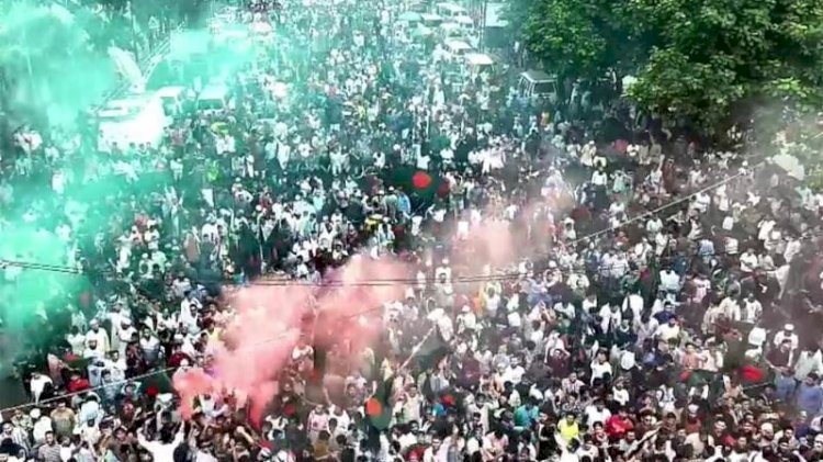 জুলাই ঘোষণাপত্র শোনার অপেক্ষায় হাজারো মানুষ