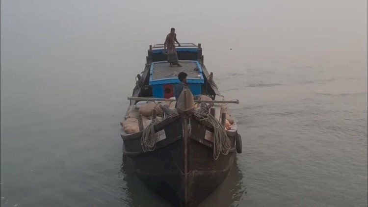 চাঁদার টাকা যায় প্রশাসন ও বিএনপি নেতাদের পকেটে