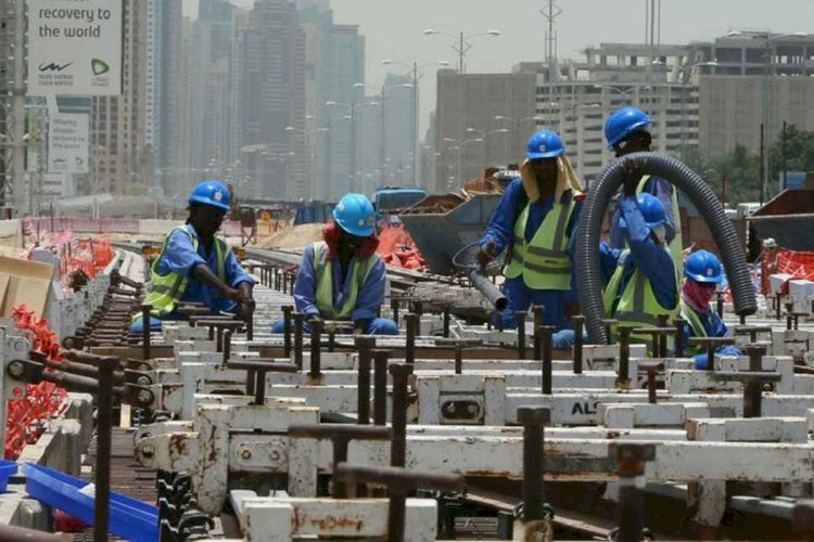 আমিরাতে ভিসা সংকটে বড় হুমকির মুখে বাংলাদেশি শ্রমবাজার