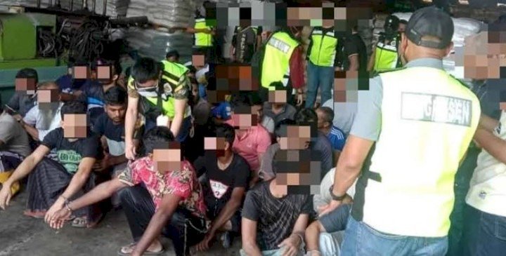 মালয়েশিয়ায় বিশেষ অভিযানে ৩৬ বাংলাদেশি আটক