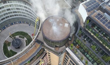 লন্ডনে বিবিসির সাবেক হেডকোয়ার্টারে আগুন