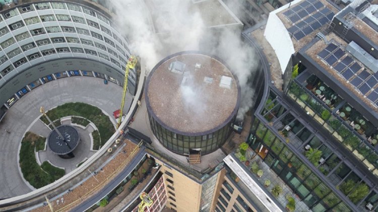 লন্ডনে বিবিসির সাবেক হেডকোয়ার্টারে আগুন