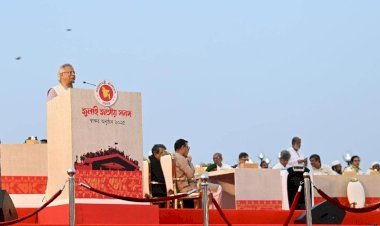 আমরা নতুন বাংলাদেশের সূচনা করলাম : প্রধান উপদেষ্টা