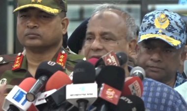 বিমানবন্দরে আগুনের ঘটনা তদন্তে আসছে ৪ দেশের বিশেষজ্ঞ টিম : স্বরাষ্ট্র উপদেষ্টা