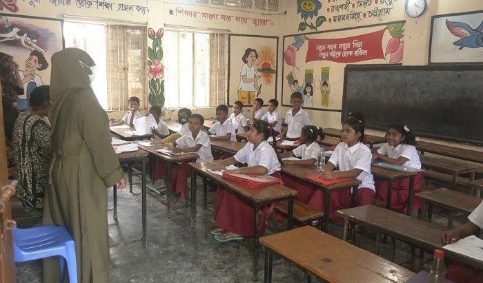 ছুটি না নিয়েই বিদেশে: সিলেটে আরও চার শিক্ষিক চাকরিচ্যুত