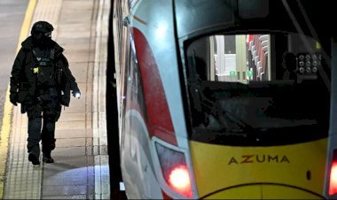 যুক্তরাজ্যে লন্ডনগামী ট্রেনে ছুরি নিয়ে হামলা, ১০ জন আহত