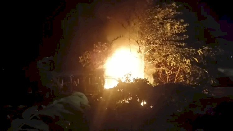 কেরানীগঞ্জে থানায় আগুন