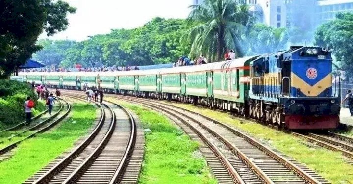 সিলেটসহ ছয়টি রুটে ট্রেনের বর্ধিত ভাড়া প্রত্যাহারের দাবি জাতীয় কমিটির