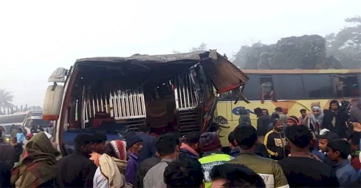 সিলেটে ৩ বাসের সংঘর্ষ, নিহত ২ আহত ১৫